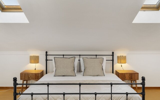 Sunset Views and Sea Breezes