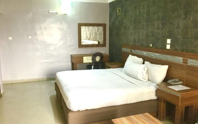 Zaaz Hotel