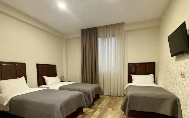 Hotel Aura in Digomi