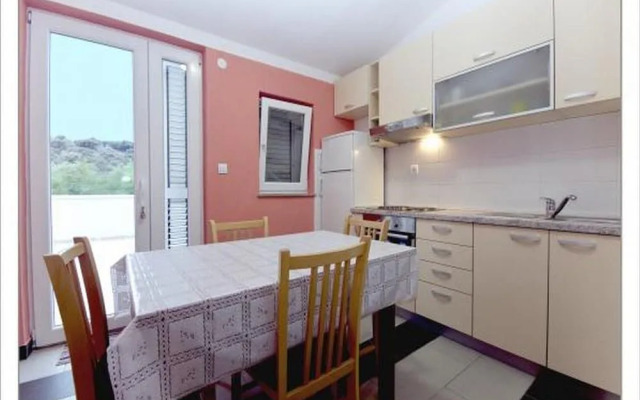 Apartments Lajci