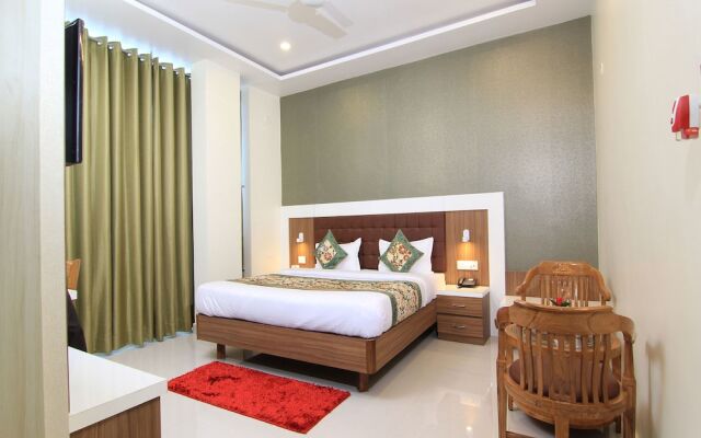Oyo 14570 Hotel Sona Plaza