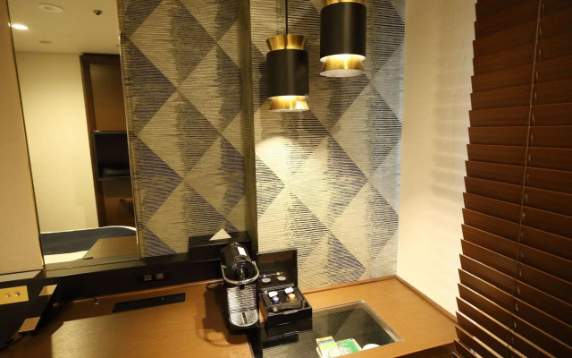 Kobe Sannomiya Tokyu REI Hotel