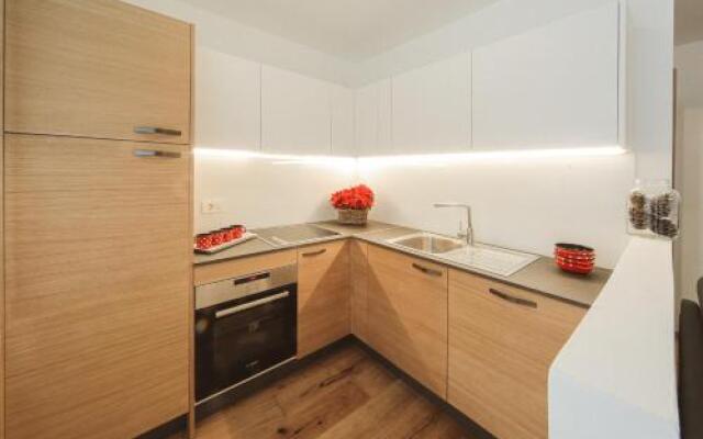 Apartments and Rooms Kaja