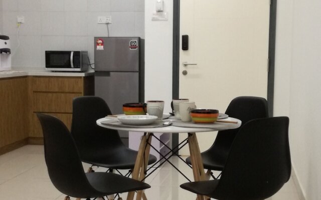 Apartment near LRT at Da Men