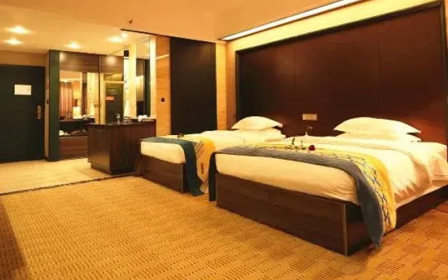 Eiffel Hotel