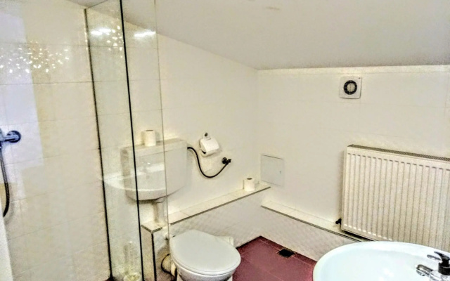 Central Guesthouse Bucharest - Adults Only