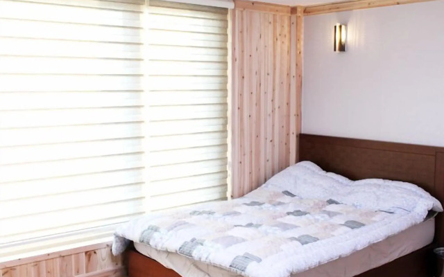 Andong River Sunset Pension