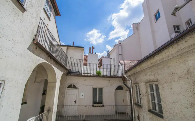 Unique Apt 250M From The Charles Bridge