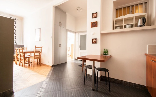 Elegant Apartment Old Town V