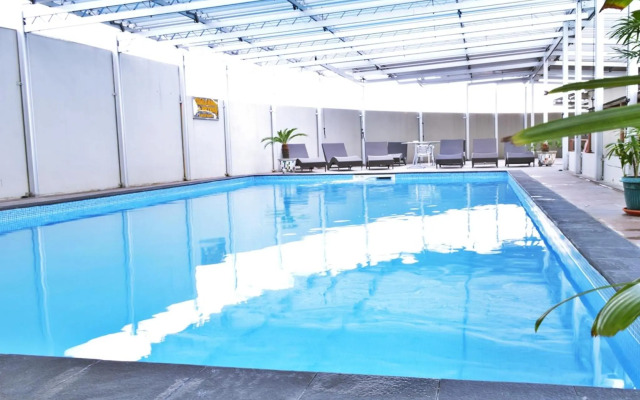 Grand Elite Hotel