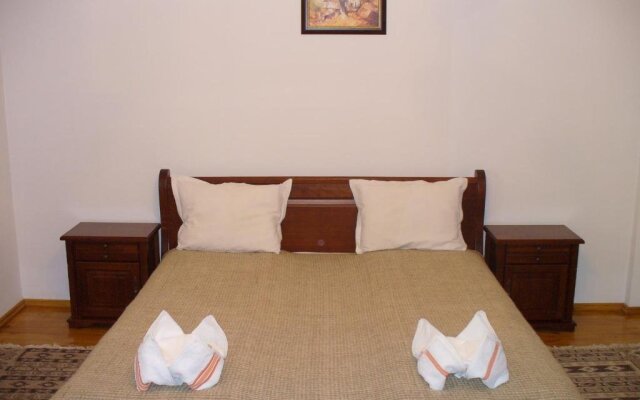 Guest Rooms Cheshmata