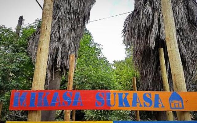Mikasa Sukasa Backpackers