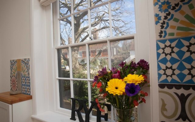Super central flat in Rye