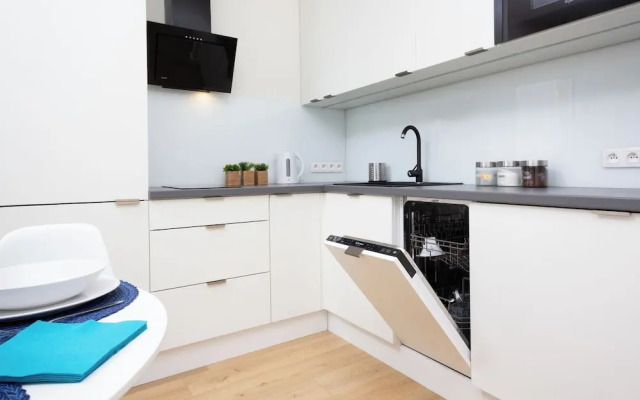 Family City Center Apartments by Renters