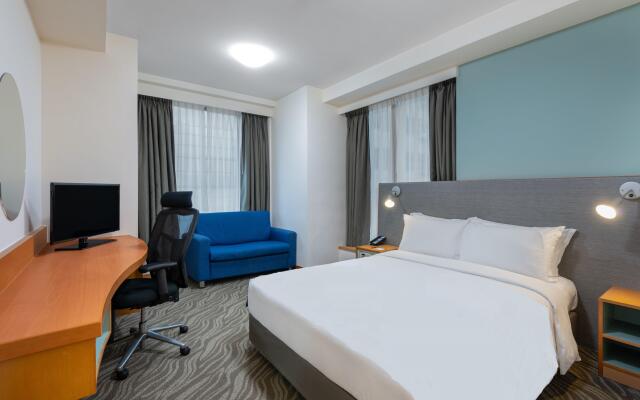 Holiday Inn Express Causeway Bay Hong Kong, an IHG Hotel