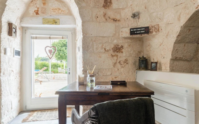 Trullo Letizia con piscina