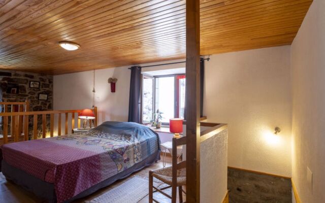 Holiday Home Le Rouge Borne (LVS110)