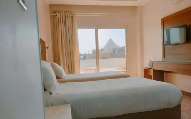 Hassan Pyramids Hotel
