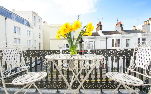 Sillwood Balcony Apartment