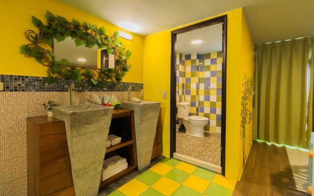 Alice Wonderland B&B