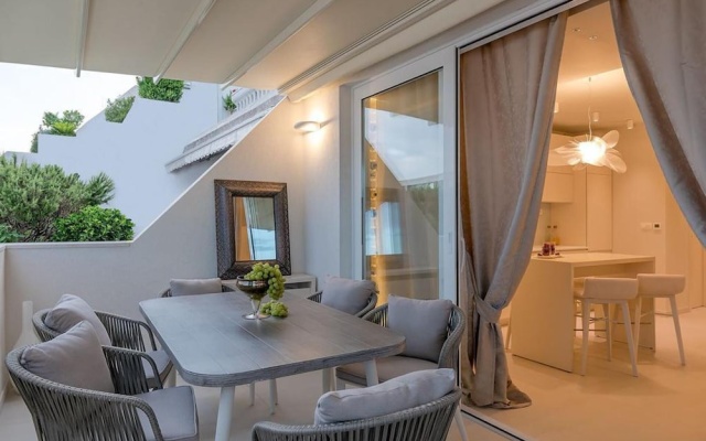 Levelup Apartment Split
