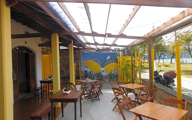 Na Praia - Family Hostel & Coworking #napraiaconnection