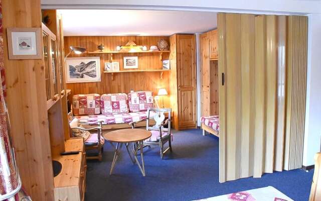 Apartment With one Bedroom in Val-d'isère, With Wonderful Mountain Vie