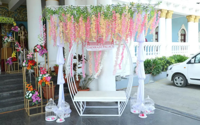 Gadiraju Palace Convention Centre & Hotel