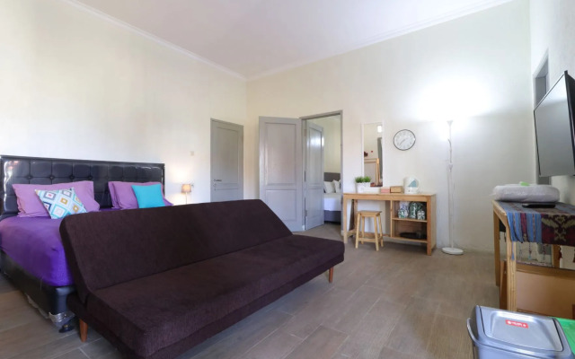 Lembur Incu Syariah Villa by ZUZU