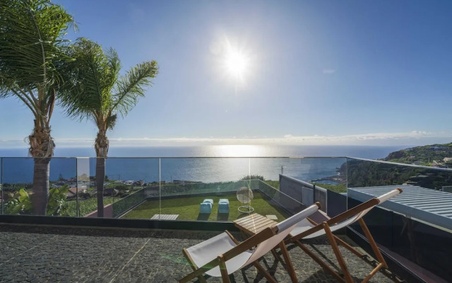With Pool and Superb sea View - Villa Candelária