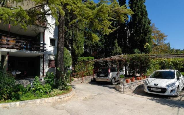 Apartments Sabina - 100m from sea