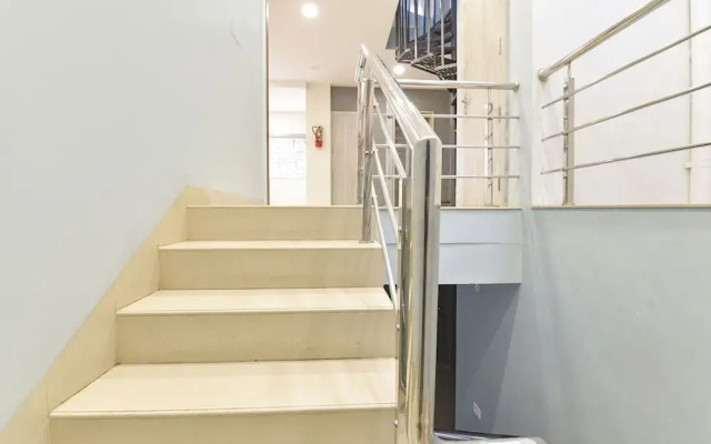 Fabhotel Rex