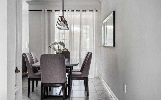 2605 Storey Lake Orlando Disney