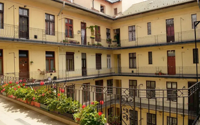 Central Market Apartment