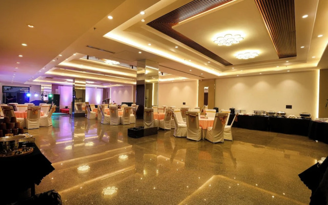 OPO Hotel Iffco Chowk