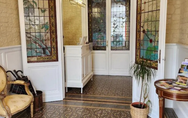 Hôtel la Tour Perrier