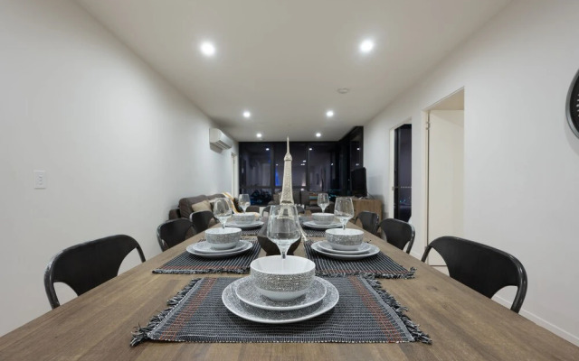 Mega Style Apartments Vision