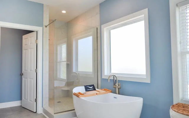 Anchors Aweigh by Topsail Realty