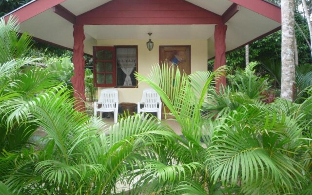 Khao Sok Holiday Resort