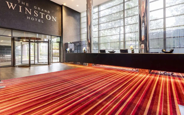 Plaza Premium Grand Winston Hotel