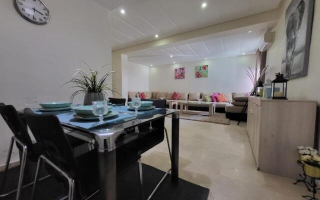 "luxury Spacious Apartment Midtown Casablanca"