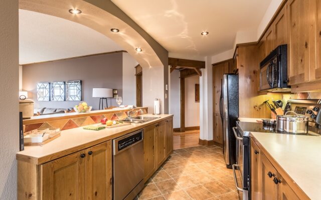 Equinoxe by Tremblant Platinum