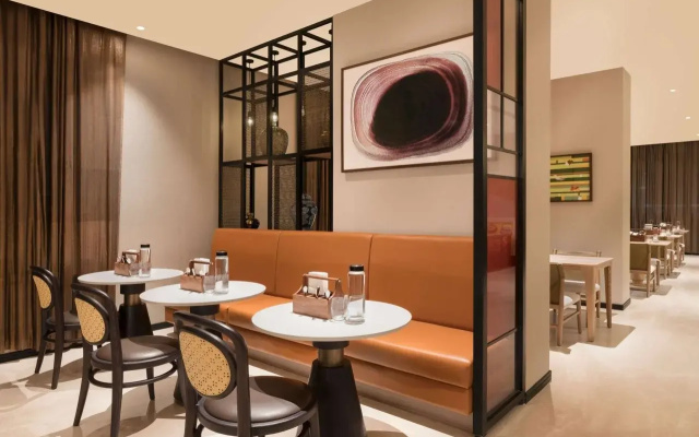 Ibis Mumbai Bkc