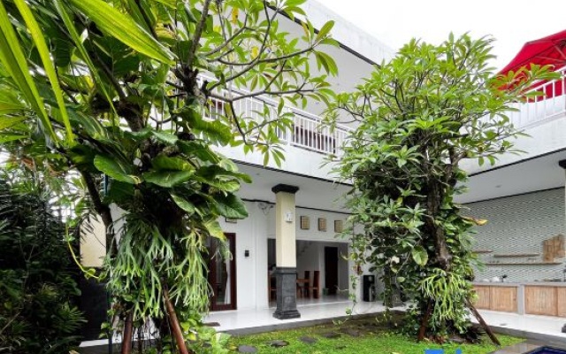 The Lavana Sandat Bali Villa 2 Canggu 3 Bedroom Villa — 3-star hotel in Tibubeneng