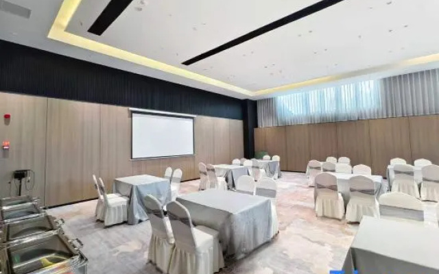 Zhongrong Jingyue Hotel (Tianfu International Airport) – Business – Chengdu