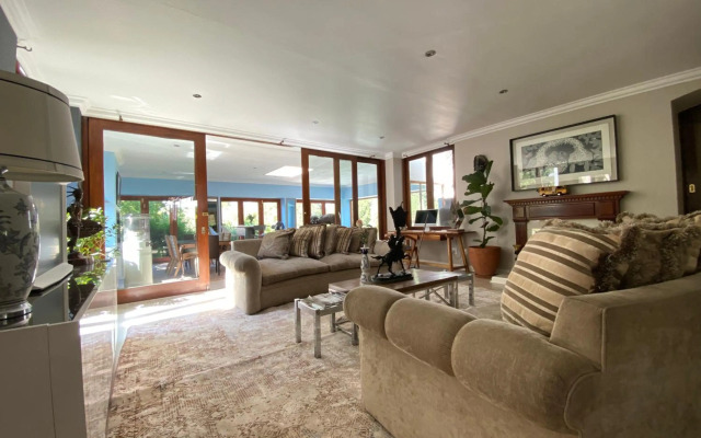 The Ridgeback, 4 Bedroom House Bryanston