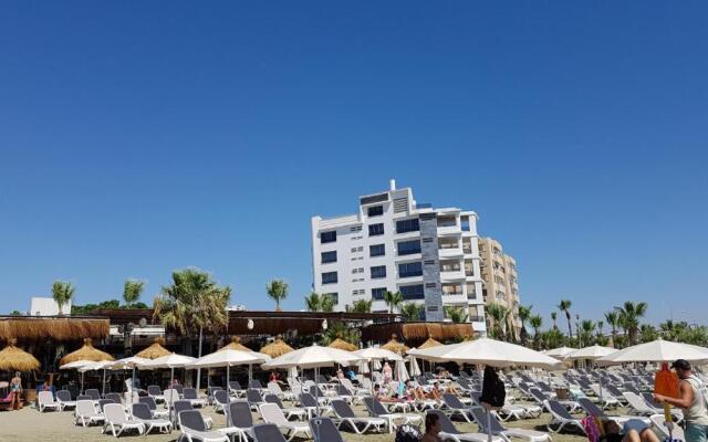ZORBAS Sea View No 4