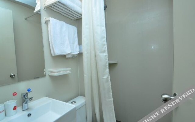 Qingmu Hotel(Shangyuan Street,Dongshan Subway Station,Nanjing)