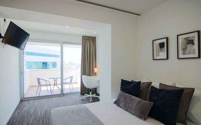 Phaedrus Living Luxury Suite Nicosia 506