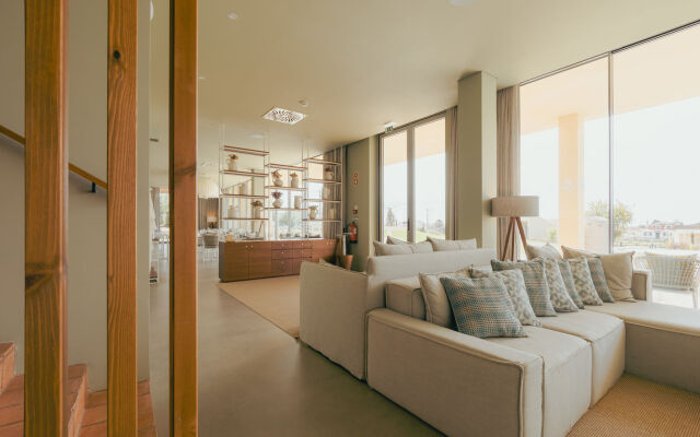 White Shell Beach Villas